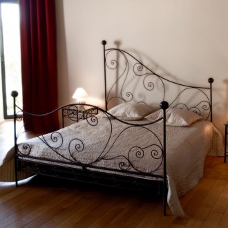 Πρόστιμο κρεβάτι σφυρηλάτησης