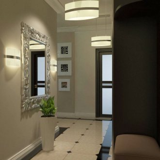 Ορθογώνιος καθρέφτης σε λευκό σκαλιστό πλαίσιο στο διάδρομο