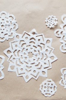 Ανοιχτό χαρτί νιφάδες χάρτου