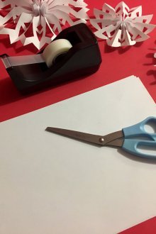 Δημιουργία χαρτιού νιφάδες χιονιού