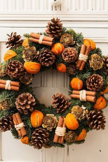 Χριστουγεννιάτικο στεφάνι μανταρινιού και κανέλας