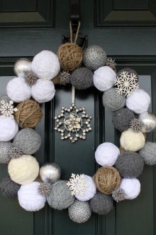 Χριστουγεννιάτικο στεφάνι από νήματα