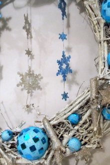 Χριστουγεννιάτικο στεφάνι με νιφάδες χιονιού