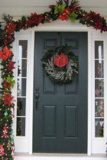 Αψίδα διακόσμησης πάνω από την πόρτα