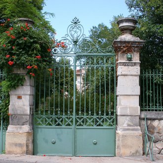 Πράσινη πλαστή πύλη