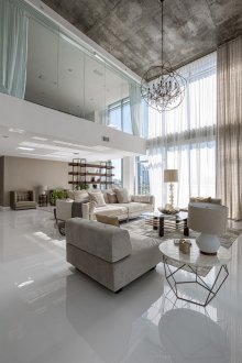 Loft stil duplex leilighet