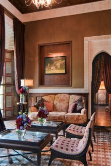 Κλωστοϋφαντουργικά είδη με ανατολίτικο στυλ