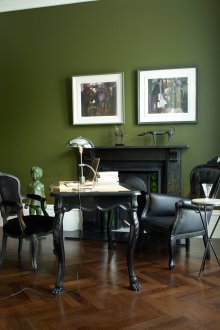 Χρώμα ελιάς στο γραφείο