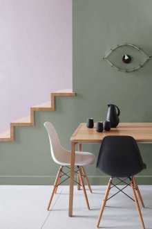 Ελαιοί τοίχοι στην τραπεζαρία