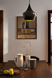 Καφέ σκοτεινή πόρτα