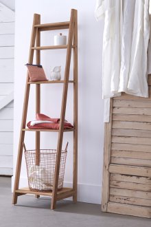 Ράφι στο μπάνιο