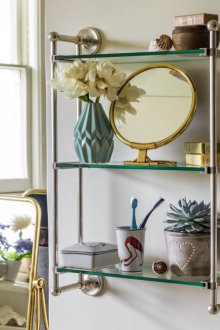 Επίτοιχα ράφια μπάνιου