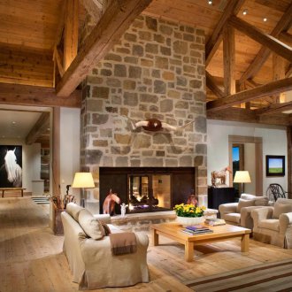 Καθιστικό με ρουστίκ τζάκι