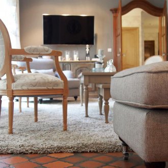 Κλασικά έπιπλα καθιστικού