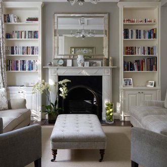 Σαλόνι σε παστέλ χρώματα σε κλασικό στιλ