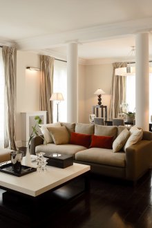 Στήλες στο σαλόνι