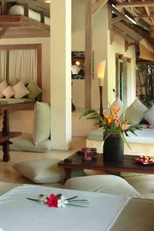 Τροπικές στήλες στυλ