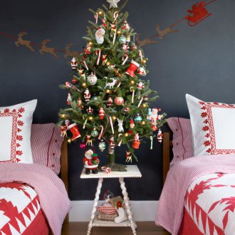 Παιδική γιρλάντα με ελάφια για το νέο έτος