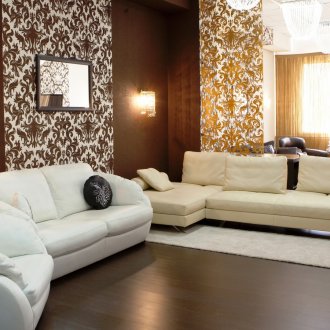 Μπεζ έπιπλα στο σαλόνι