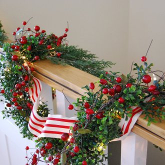 Νέα γιρλάντα με μούρα