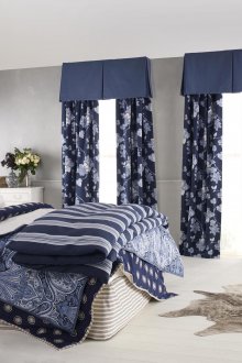 Ο συνδυασμός μπεζ, μπλε και γκρι στην κρεβατοκάμαρα