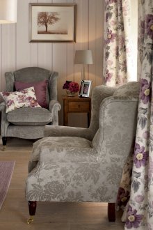 Μπεζ και λιλά σαλόνι εσωτερικό