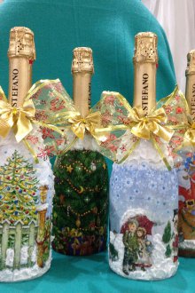 Δεσπόζης μπουκάλια σαμπάνιας για το νέο έτος