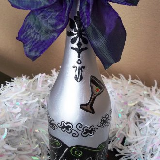 Χριστουγεννιάτικα μπουκάλια σαμπάνιας decoupage με στολίδι