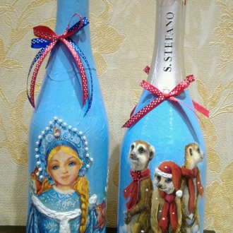 Μπουκάλι σαμπάνιας με χιονόπτωση για το νέο έτος