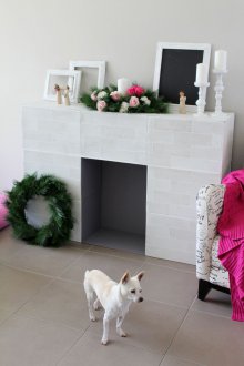 Χριστουγεννιάτικο τζάκι από το τετράγωνο κουτί