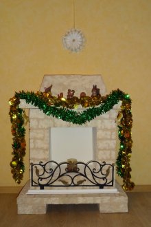 Χριστουγεννιάτικο τζάκι από το κουτί με πούλιες