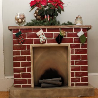 Χριστουγεννιάτικο τζάκι από το κουτί με ένα ράφι