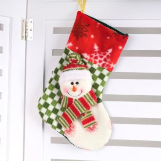 Πώς να κάνει έναν χιονάνθρωπο σε μια κάλτσα