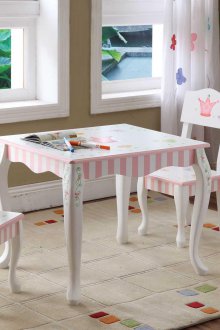 Μια σειρά ζωγραφισμένων παιδιών