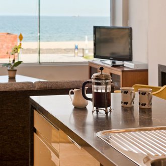 Βανίλια γυαλιστερή κουζίνα