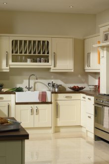 Κουζίνα με πολυεπίπεδη βανίλια