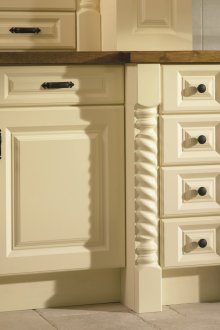 Βανίλια χρωματισμένη κουζίνα