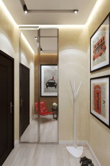 Φωτιστικά οροφής και προβολείς στο διάδρομο