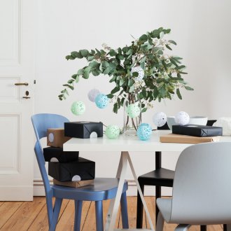 Χριστουγεννιάτικα διακοσμητικά χαρτιού στο εσωτερικό