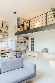 Διαμέρισμα στούντιο με ψηλά ταβάνια