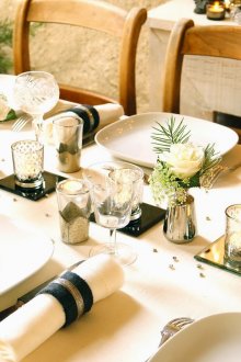 2019 Διακοσμητικό τραπέζι Πρωτοχρονιάς με λουλούδια