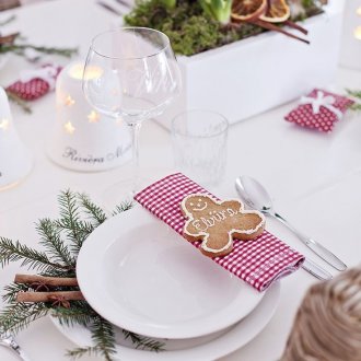 2019 Διακοσμητικό τραπέζι Πρωτοχρονιάς με μπισκότα