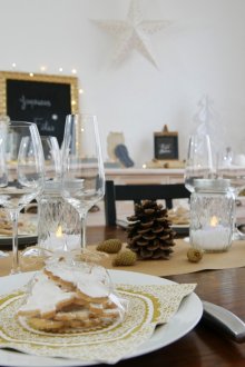 2019 Διακοσμητικό τραπέζι Πρωτοχρονιάς με χαρτοπετσέτες