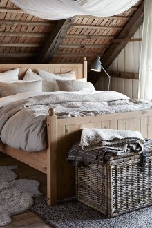 Loft smalt soverom design