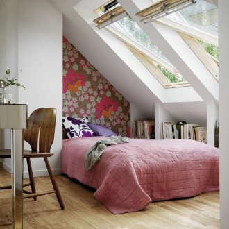 Design et smalt soverom med en nisje