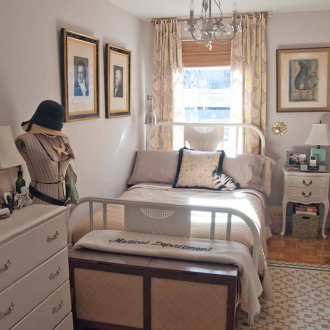 Design Provence Narrow Bedroom