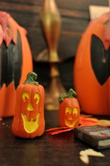 Μικρές κολοκύθες για αποκριές