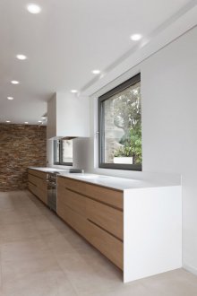 Κουζίνα με μινιμαλισμό σε ιδιωτικό σπίτι