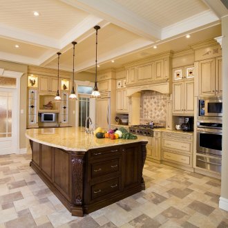 Σκαλισμένη κουζίνα σε ιδιωτικό σπίτι