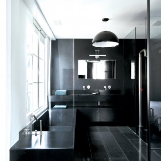Μαύρο και άσπρο διακοσμητικό μπάνιο